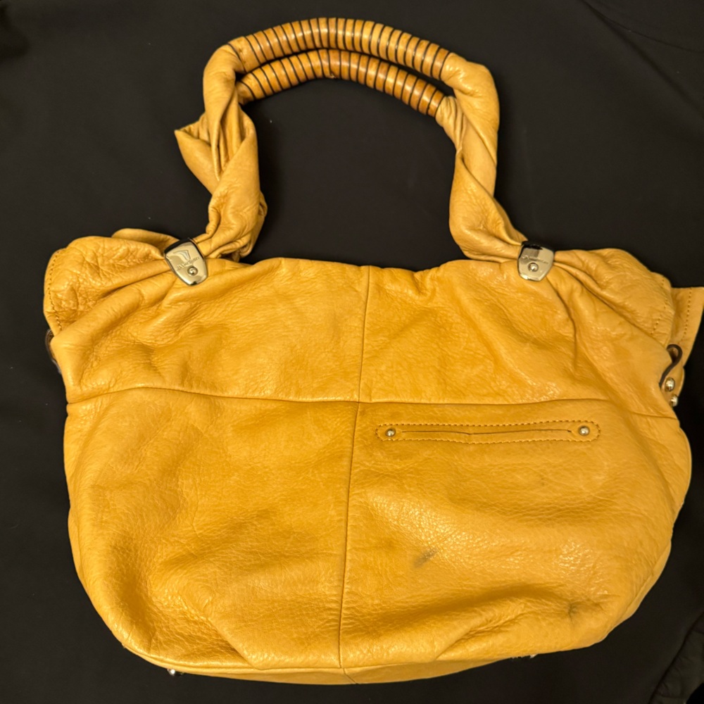 B. Makowsky Mustard Leather Shoulder Bag - Picture 5 of 8
